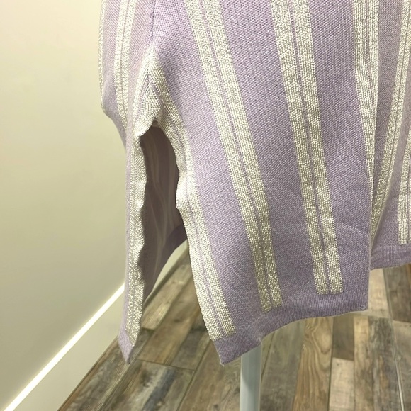 Sweater - Picture 6 of 11